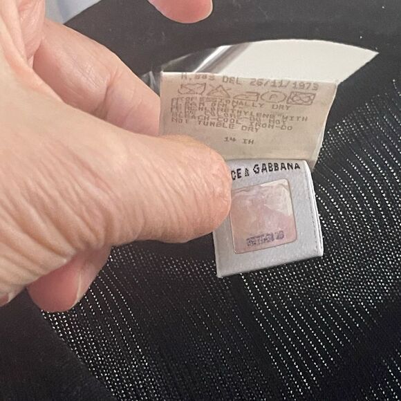 VINTAGE DOLCE & GABBANA BLACK & TAN KNIT SHORT SLEEVE TOP 44 EURO M/L - Picture 12 of 13